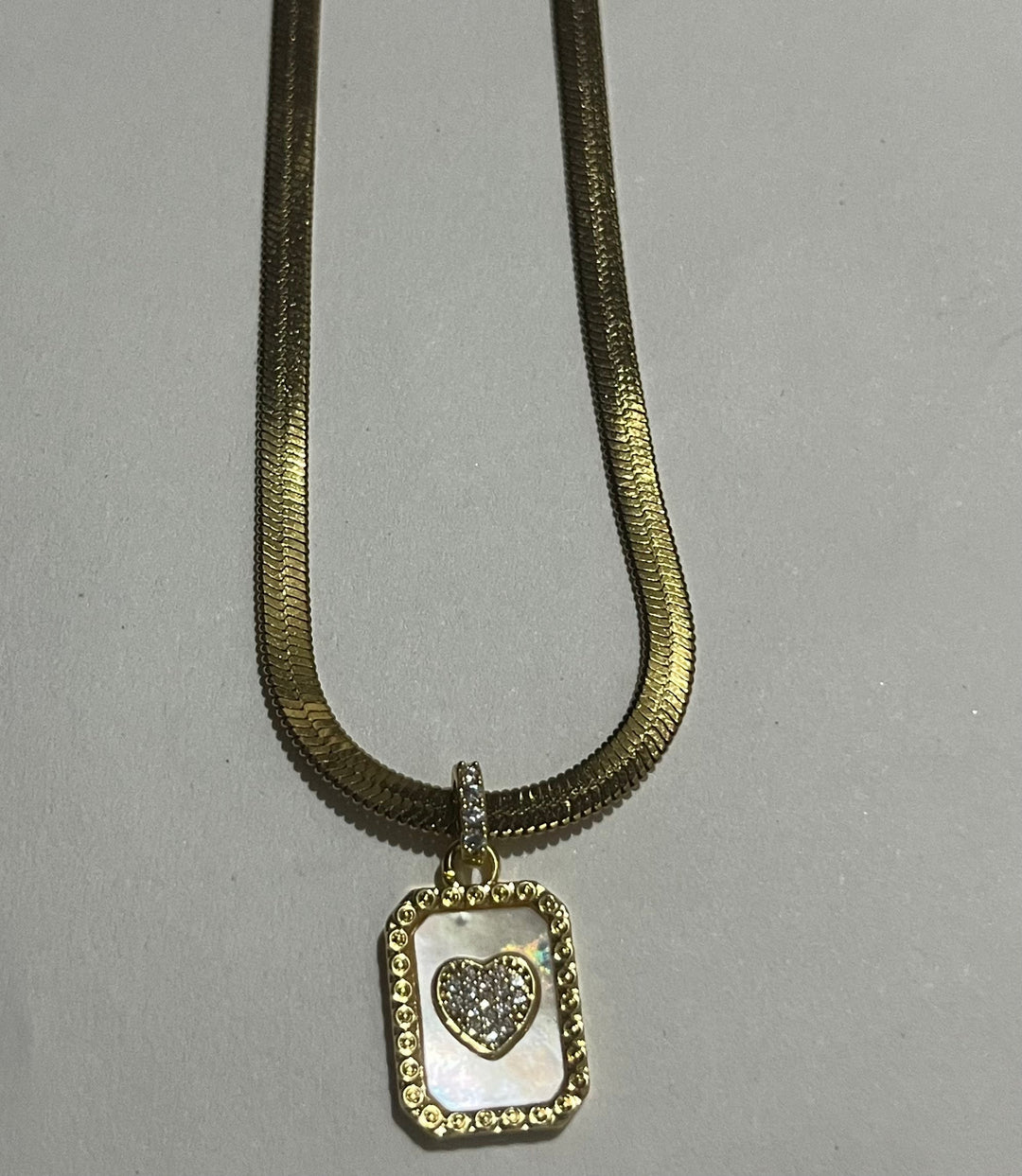 Radiant Heart Pendant – A Symbol of Love & Elegance