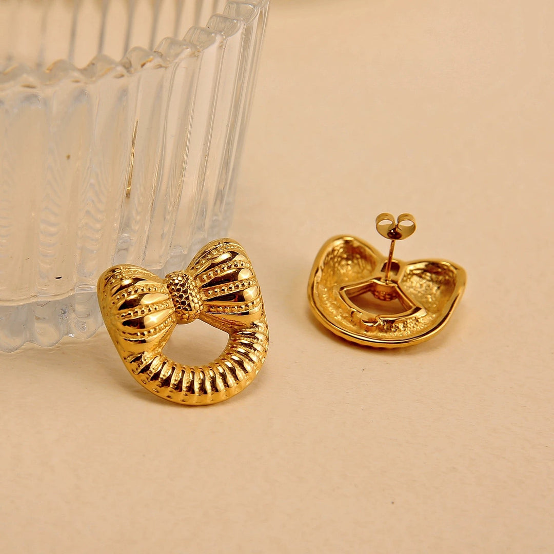 Bow-Tique Earrings