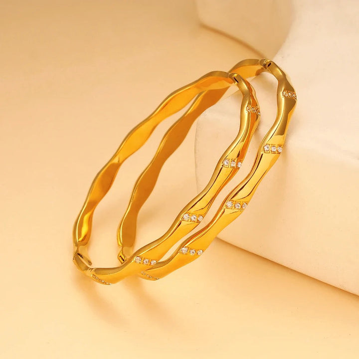 Wavy Wonder Bracelet