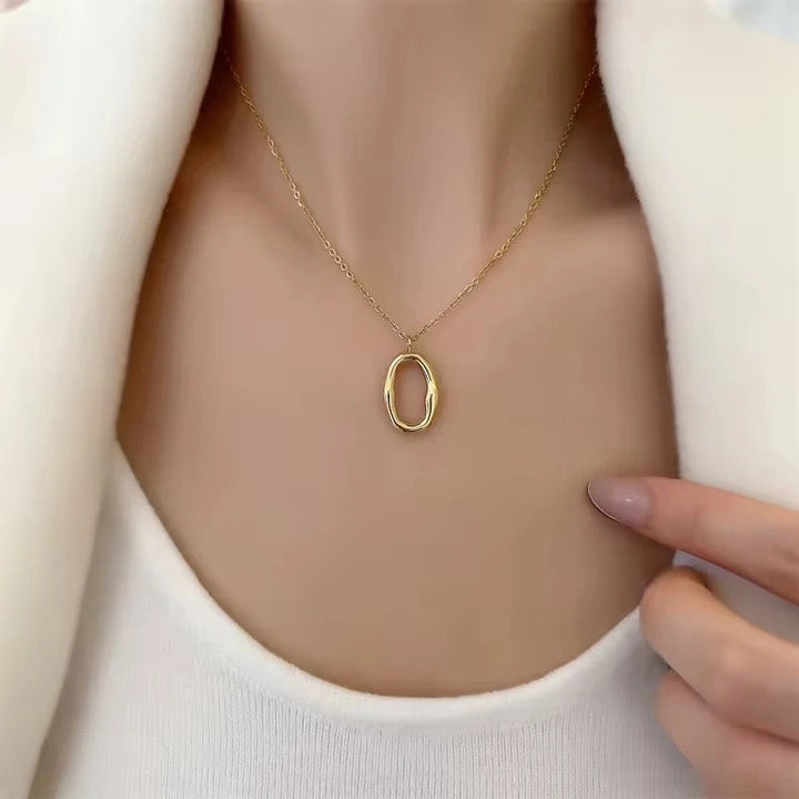Textured Geometric Pendant Necklace