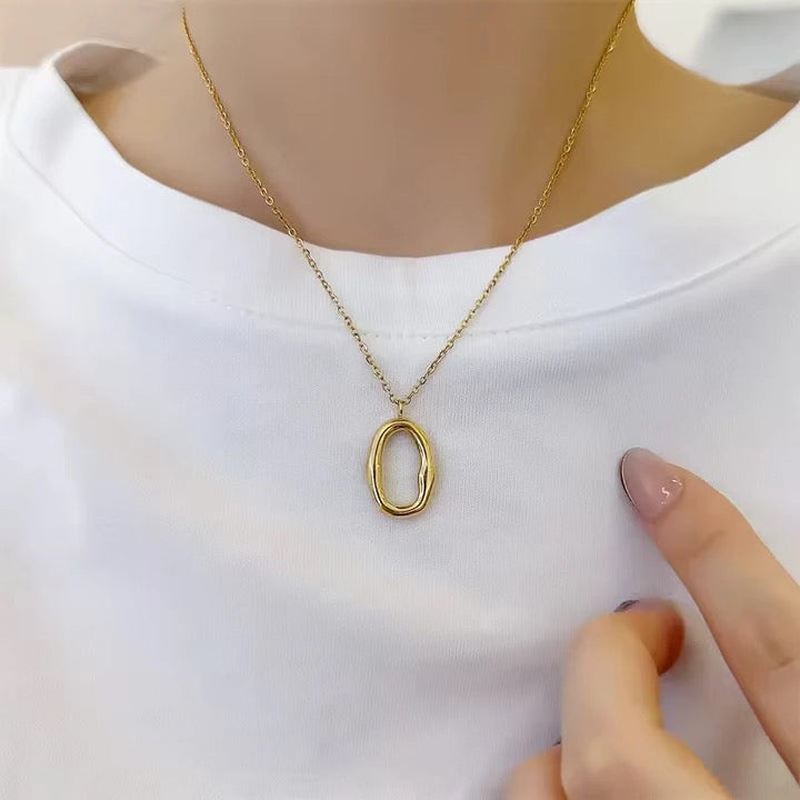 Textured Geometric Pendant Necklace