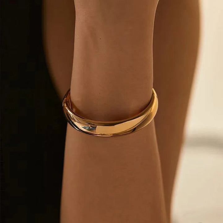 Curved Gold Bangle