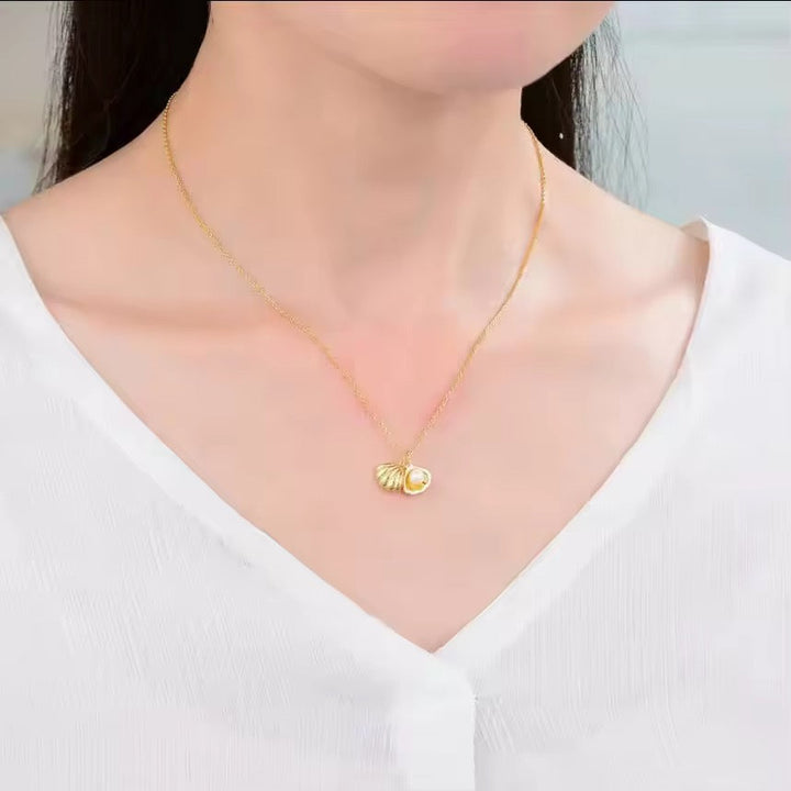 Ocean Treasure Pearl Shell Necklace