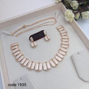 Heritage Necklace 18